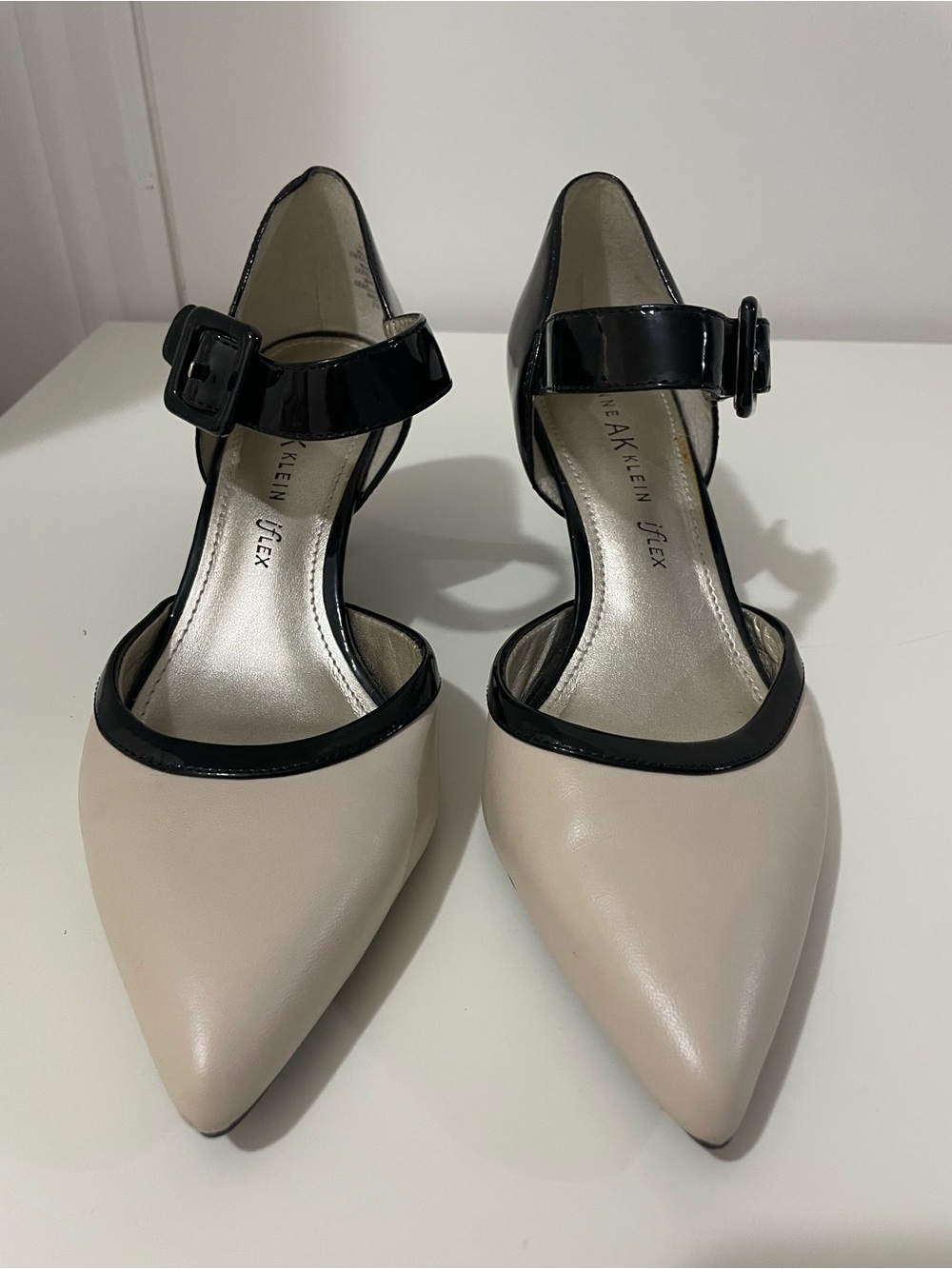 Anne Klein Two-Tone Pointed Toe Ankle-Strap Pumps in Beige and Black Size 6.5